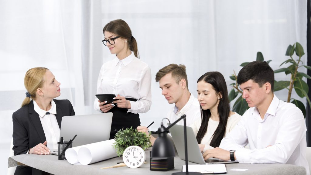 IT help desk outsourcing